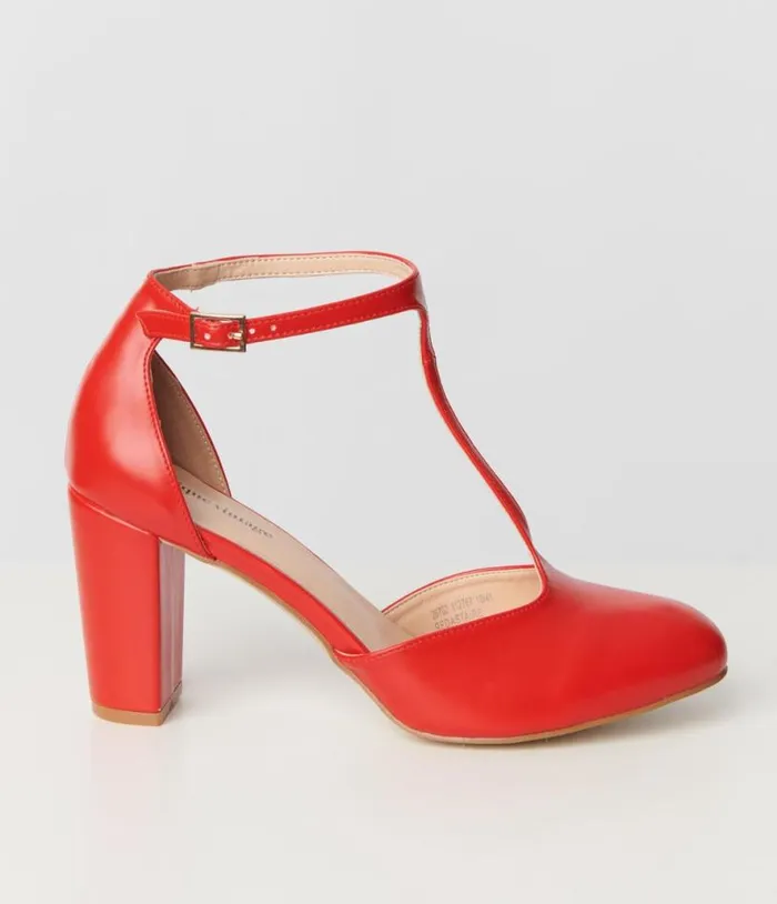 1920s Red Leatherette TStrap Astaire Pumps Shoes Unique Vintage Heels