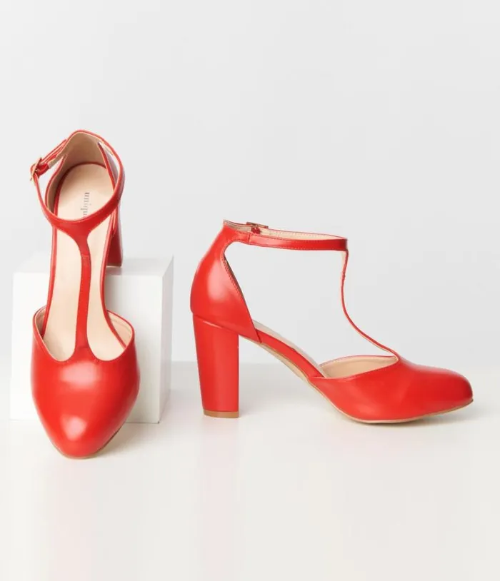 1920s Red Leatherette TStrap Astaire Pumps Shoes Unique Vintage Heels