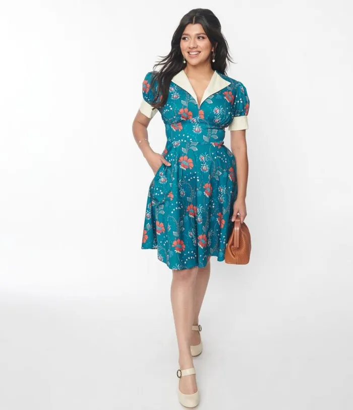 1940s Teal and Red Floral Chain Print Swing Dress Dresses Unique Vintage Pocket Dresses