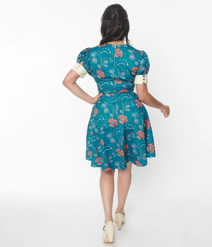1940s Teal and Red Floral Chain Print Swing Dress Dresses Unique Vintage Pocket Dresses