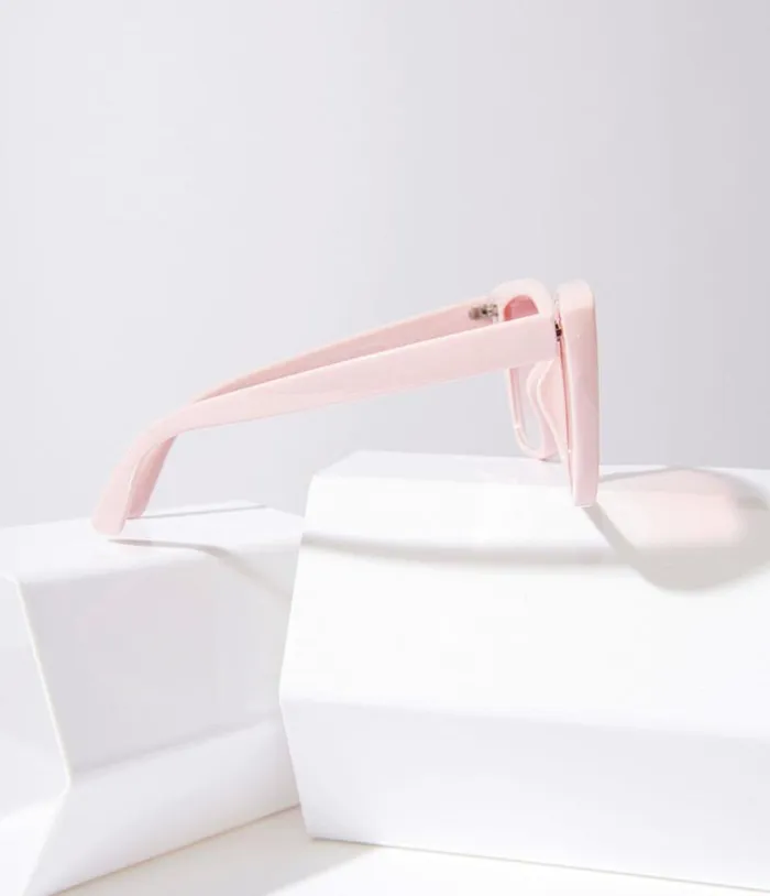 1970s Light Pink Square Cat Eye Oversized Sunglasses Accessories Unique Vintage Sunglasses