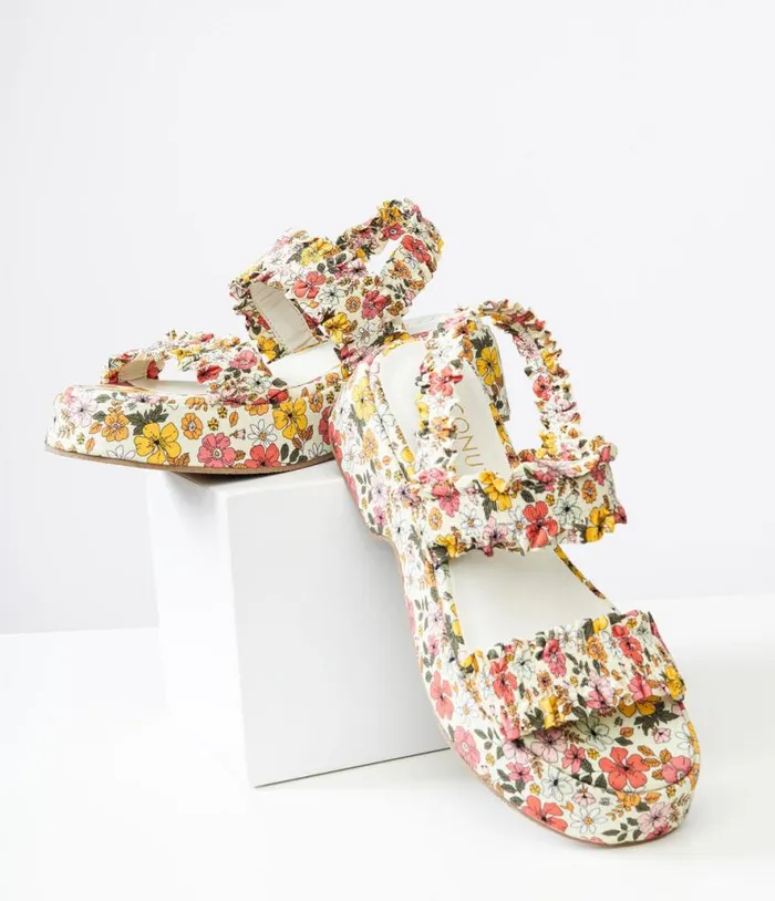 1970s White Floral Jean Platform Sandals Shoes Unique Vintage Sandals