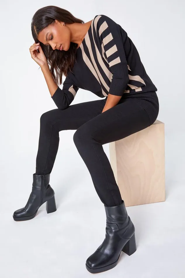 Beige Contrast Stripe Print Knit Jumper Women Roman Knitwear
