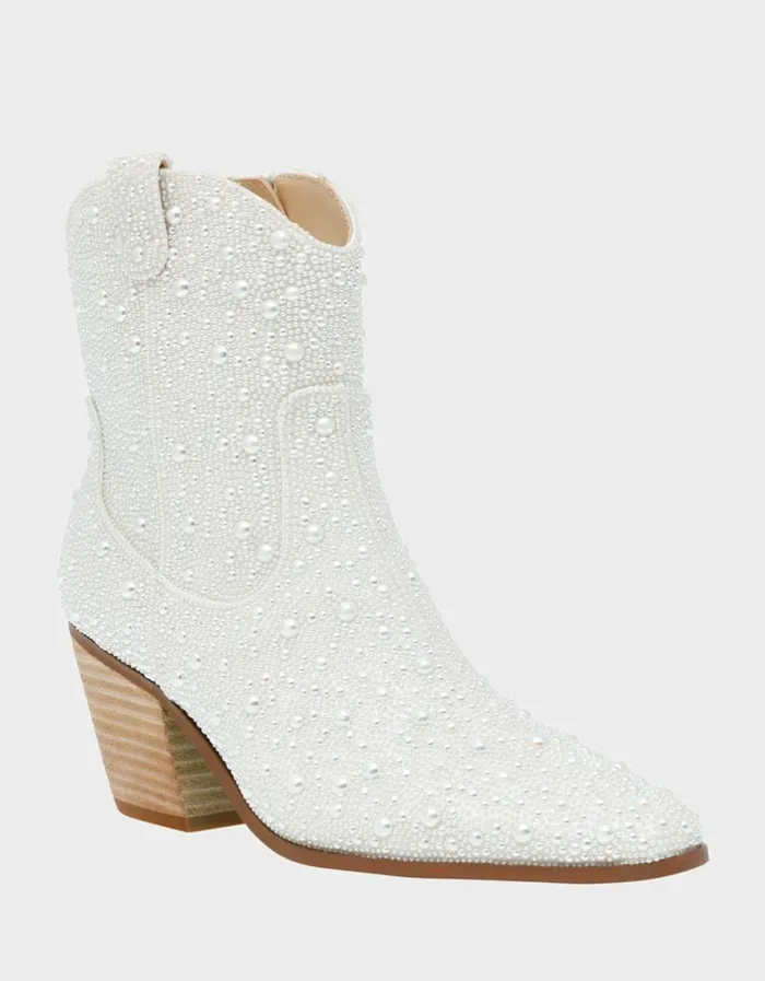 Betsey Johnson Women DIVA IVORY Ivory