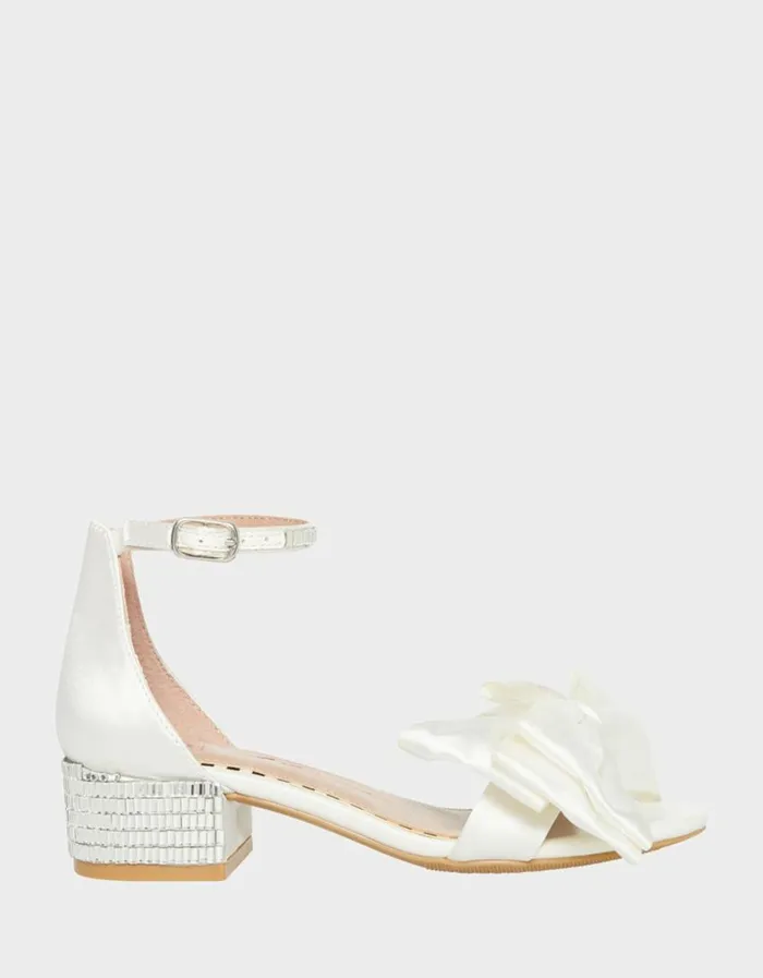 Betsey Johnson Women KIDS039 MADDY IVORY Ivory