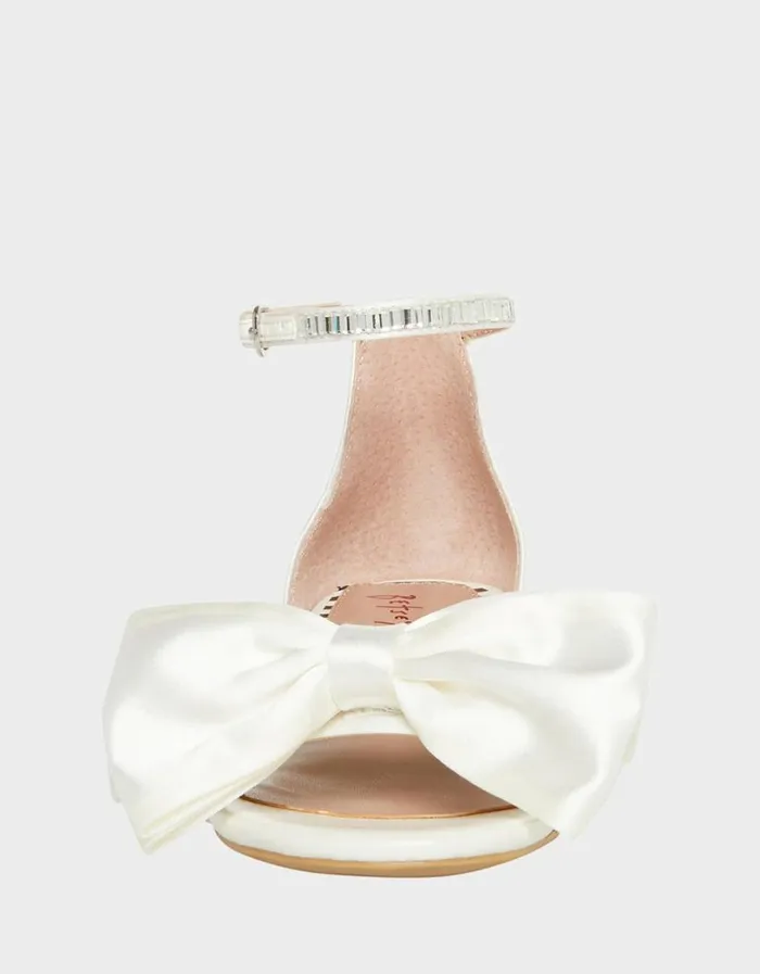 Betsey Johnson Women KIDS039 MADDY IVORY Ivory