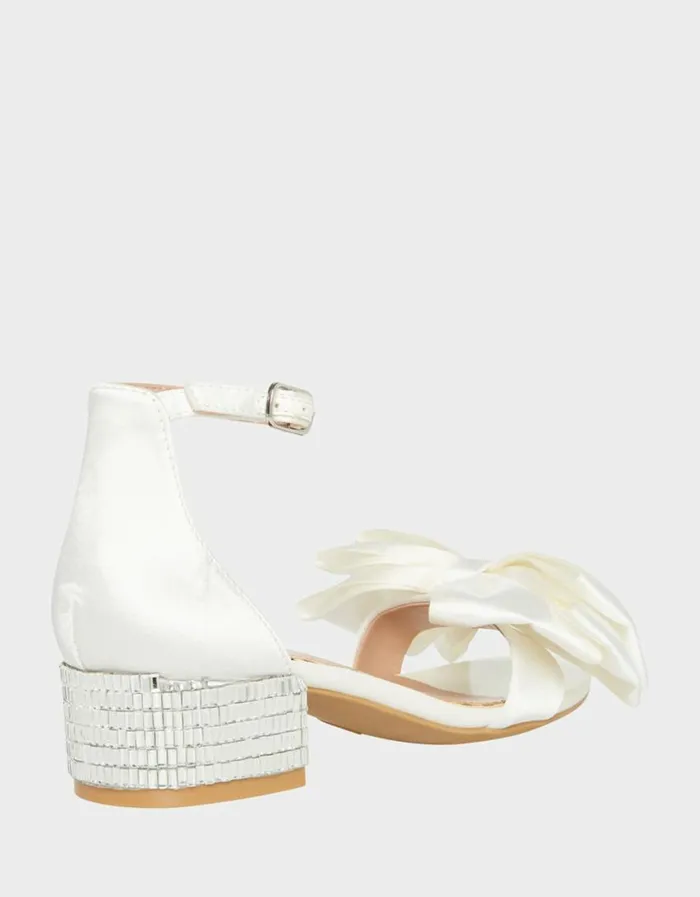 Betsey Johnson Women KIDS039 MADDY IVORY Ivory