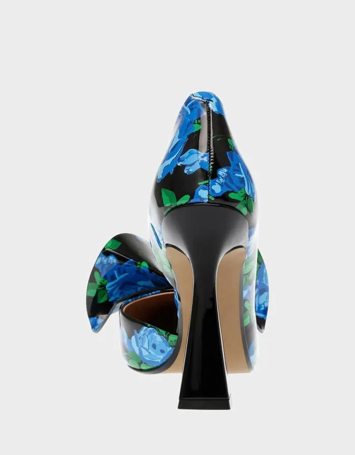 Betsey Johnson Women NOBBLEP BLUE MULTI Blue Multi
