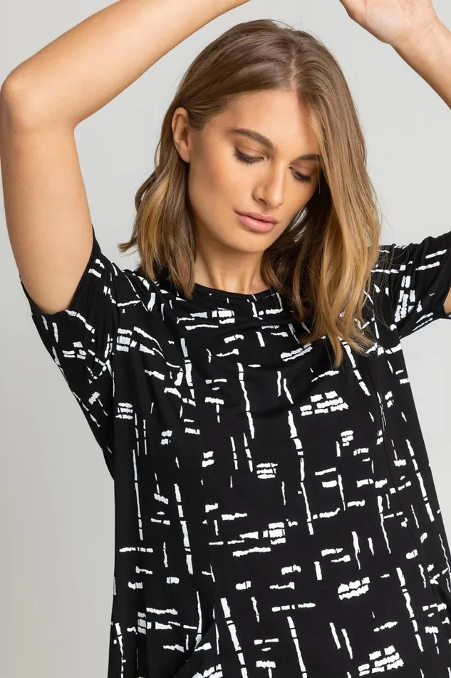 Black Abstract Pocket Stretch Swing Top Women Roman Tops