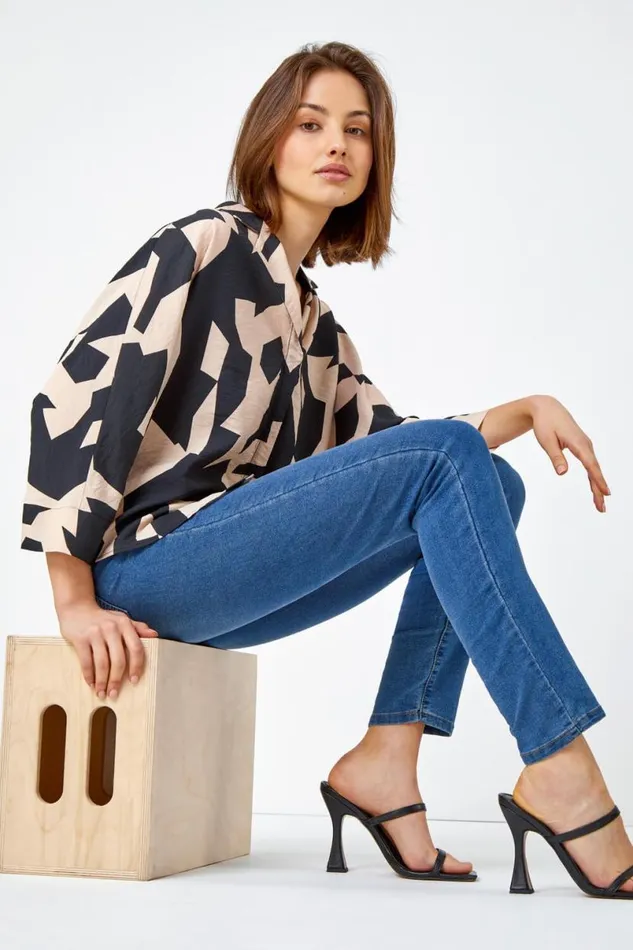 Black Abstract Print Collared Blouse Women Roman Tops