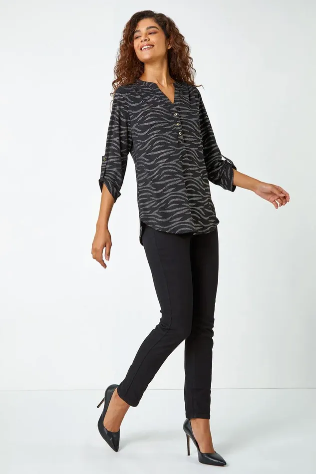 Black Animal Print Glitter VNeck Stretch Top Women Roman Tops