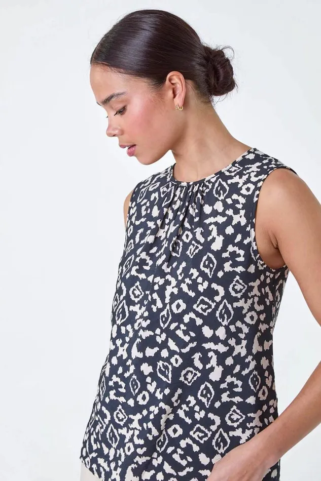 Black Petite Aztec Print Sleeveless Top Women Roman Tops