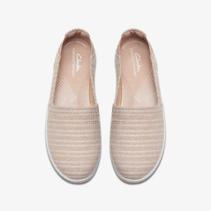 Breeze Step II Sand Women Clarks Flats