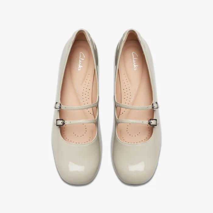 Daiss 30 Shine Ivory Patent Women Clarks Heels and Pumps