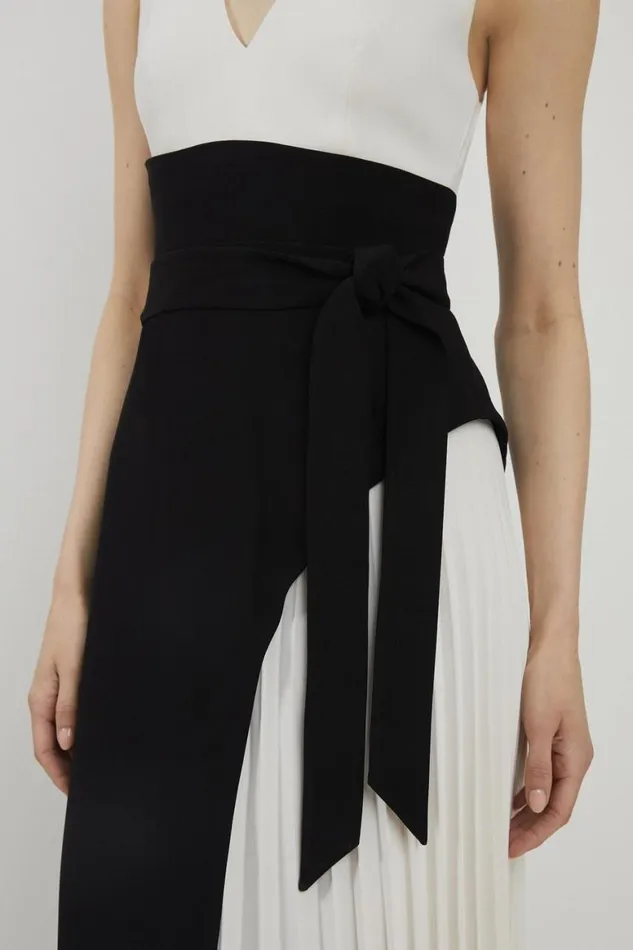 Dresses Women Karen Millen Petite Fluid Tailored Colourblock Side Pleated Midi Dress Mono