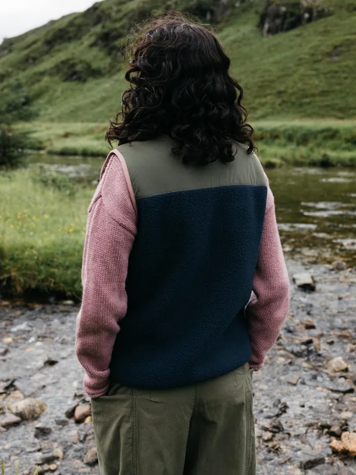 Finisterre Fleece Women Bolster Fleece Vest Navyolive