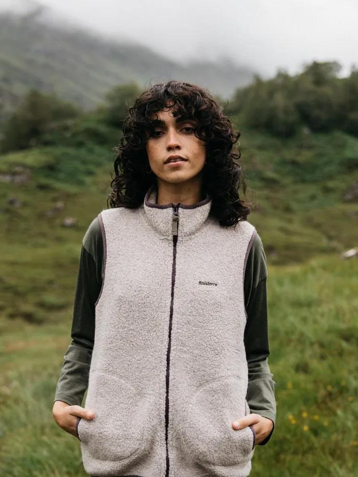 Finisterre Fleece Women Hegen Wool Fleece Vest Oatmeal