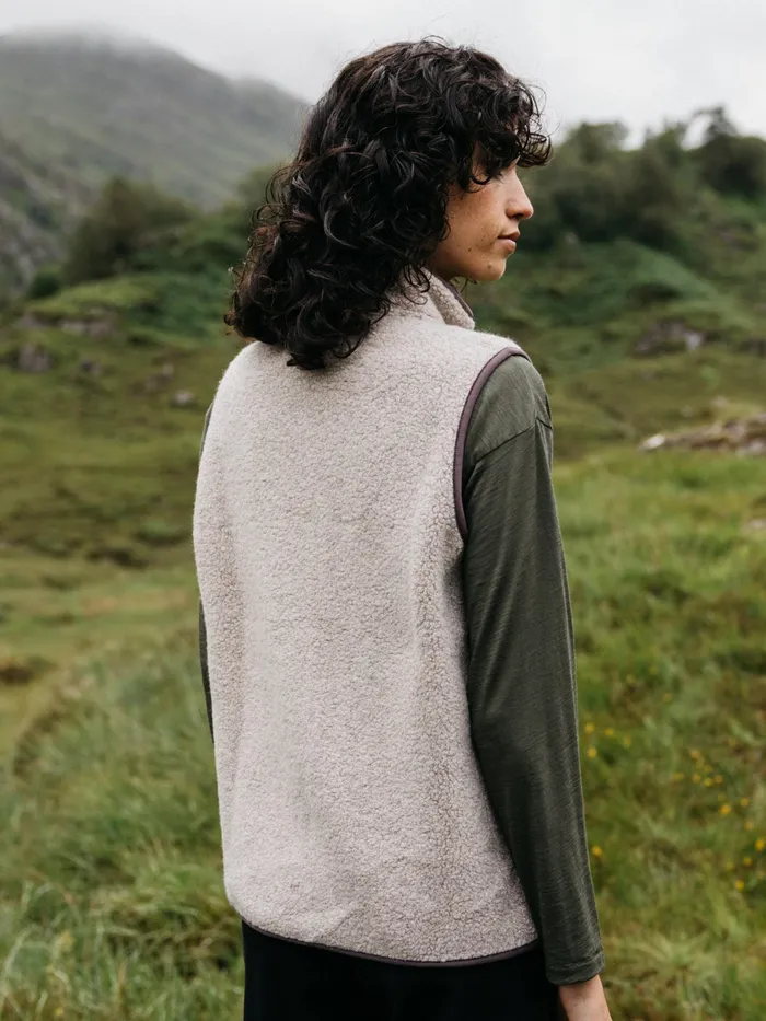Finisterre Fleece Women Hegen Wool Fleece Vest Oatmeal