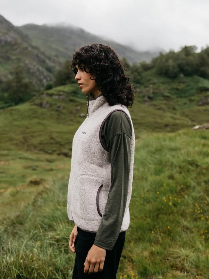 Finisterre Fleece Women Hegen Wool Fleece Vest Oatmeal