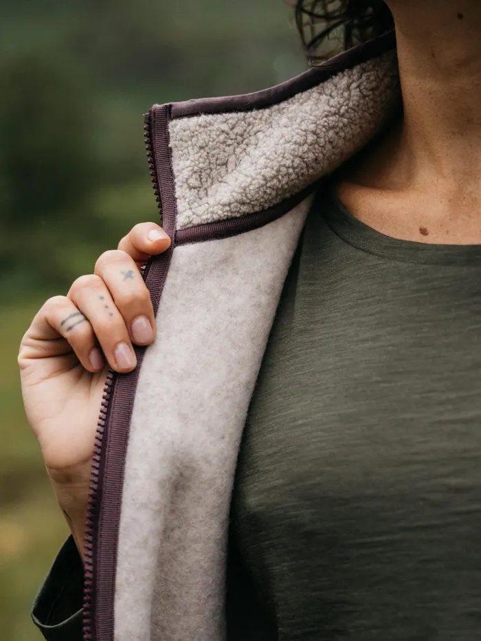 Finisterre Fleece Women Hegen Wool Fleece Vest Oatmeal
