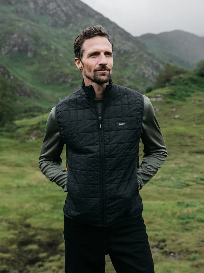 Finisterre Jackets and Coats Men Firecrest Insulated Vest Black