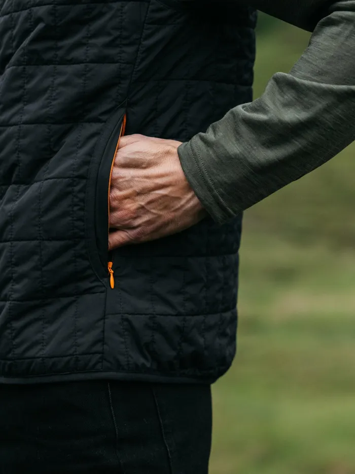 Finisterre Jackets and Coats Men Firecrest Insulated Vest Black