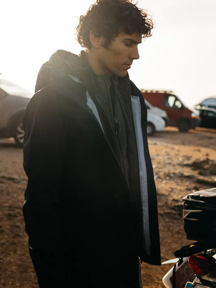 Finisterre Jackets and Coats Men Skybird Waterproof Jacket Black