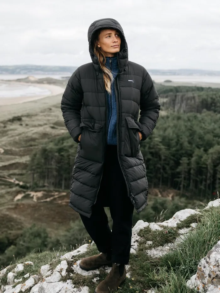 Finisterre Jackets and Coats Women Elara Coat Raven