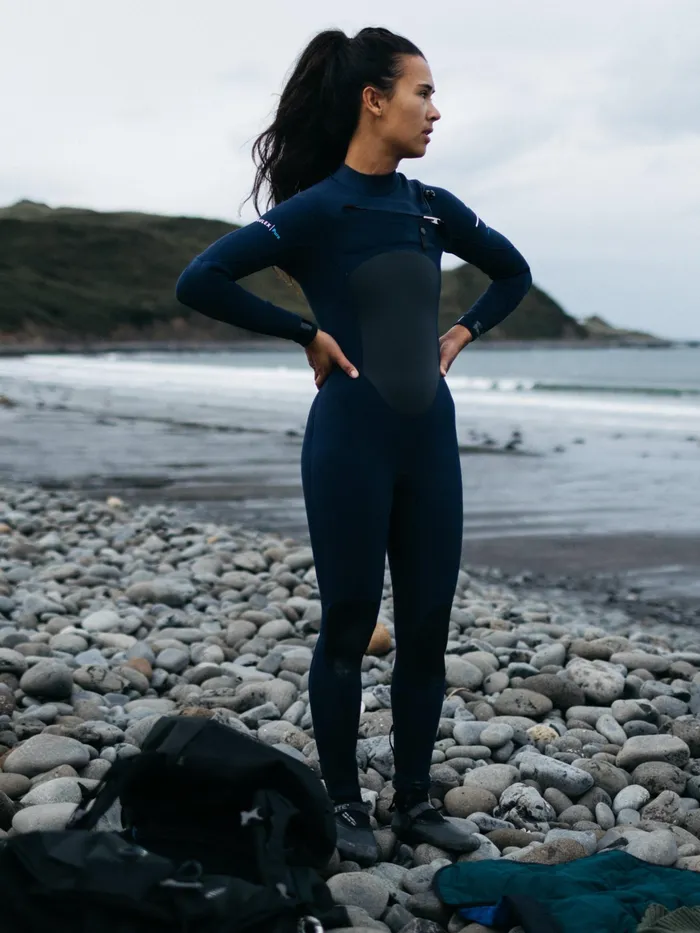 Finisterre Wetsuits Women Nieuwland 4535mm Yulex Chest Zip Wetsuit Ink