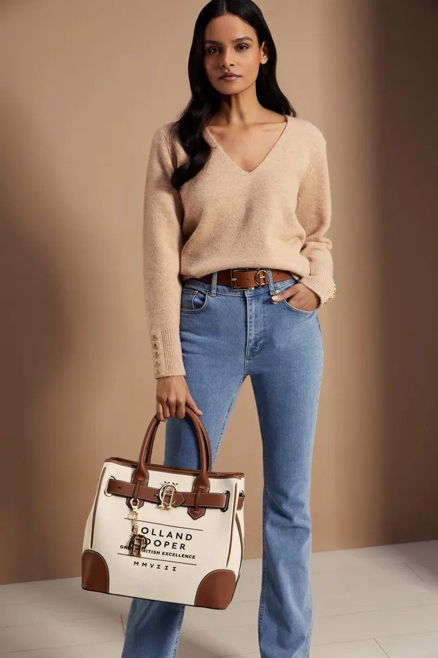 Holland Cooper Berkeley VNeck Knit Camel Women Knitwear Holland Cooper Berkeley VNeck Knit Camel Women Knitwear