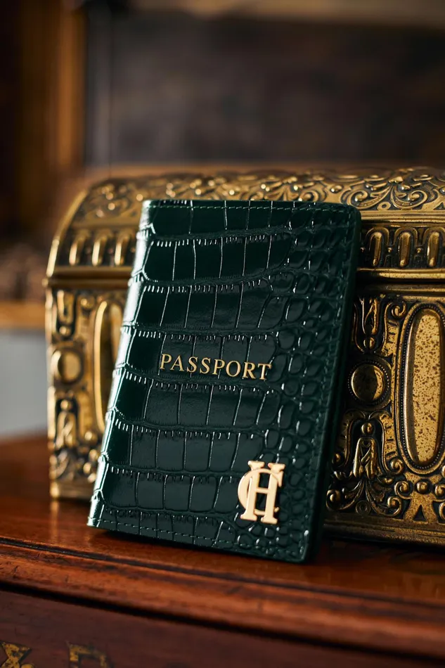 Holland Cooper Chelsea Passport Holder Emerald Croc WomenMen Small Leather Goods Holland Cooper Chelsea Passport Holder Emerald Croc WomenMen Small Leather Goods