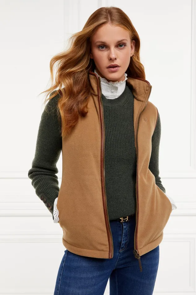 Holland Cooper Country Fleece Gilet Coffee Women Fleeces