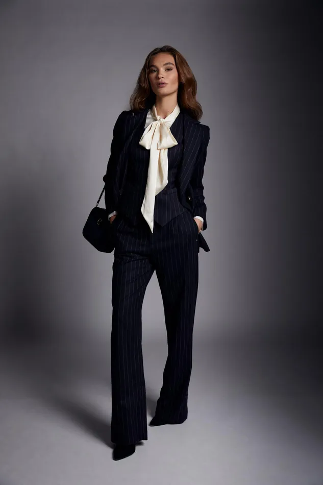 Holland Cooper High Waisted Straight Trouser Navy Chalk Pinstripe Women Tailoring Holland Cooper High Waisted Straight Trouser Navy Chalk Pinstripe Women Tailoring