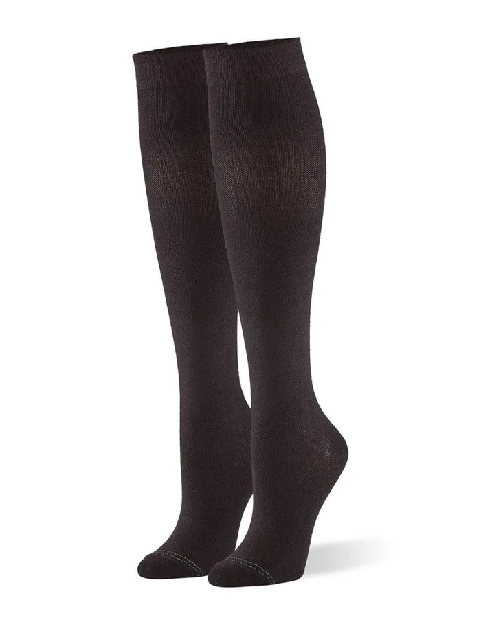 Hue Graduated Compression Knee Sock Black Women Cozy
