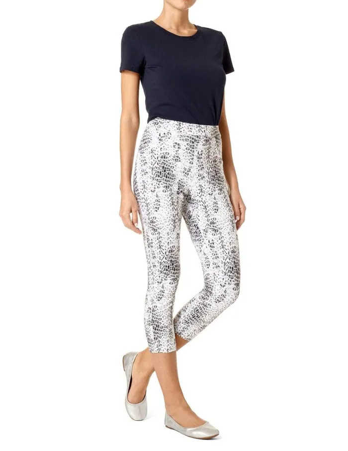 Hue HiRise Baby Leopard Denim Capri Legging Blackwhite Women Skinny