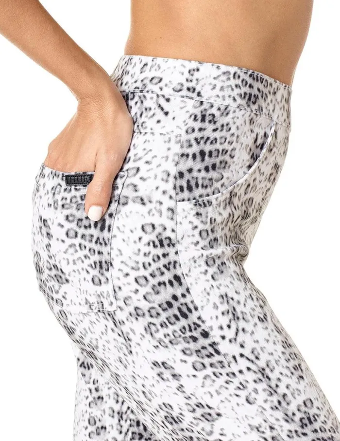 Hue HiRise Baby Leopard Denim Capri Legging Blackwhite Women Skinny