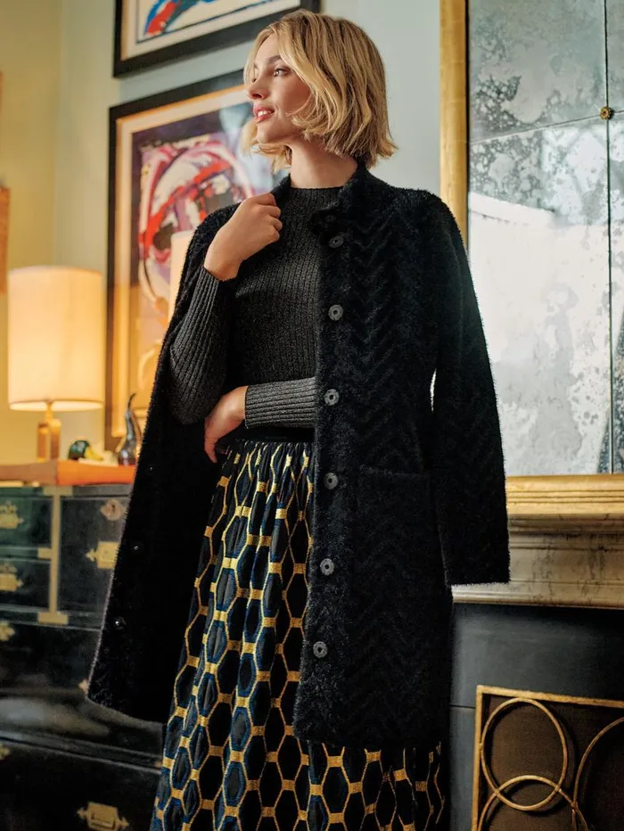 JMcLaughlin Wylde Skirt In Honeycomb Jacquard Blacknavygold Women Skirts and Skorts JMcLaughlin Wylde Skirt In Honeycomb Jacquard Blacknavygold Women Skirts and Skorts