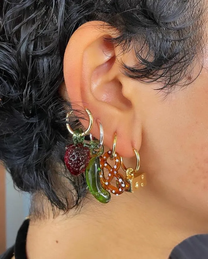 Jewelry Shop Lisa Says Gah Pretzel Hoops