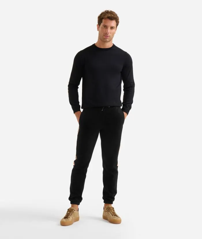Man Trousers Alviero Martini Cotton Sweatpants With Geo Classic Details Black