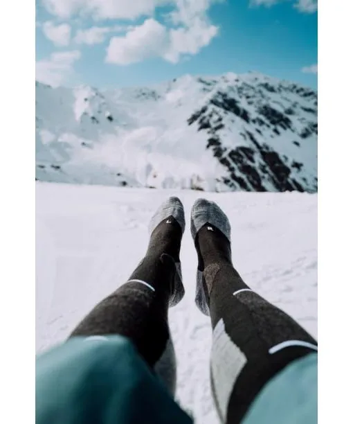 Men SK2 Intermediate Men Skiing Kneehigh Socks Olympic FALKE Ski Socks