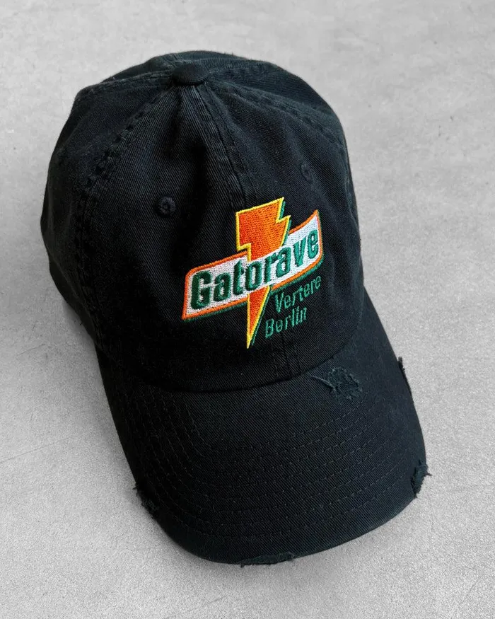MenWomen BEANIES CAPS and SCARVES Vertere Berlin GATORAVE CAP