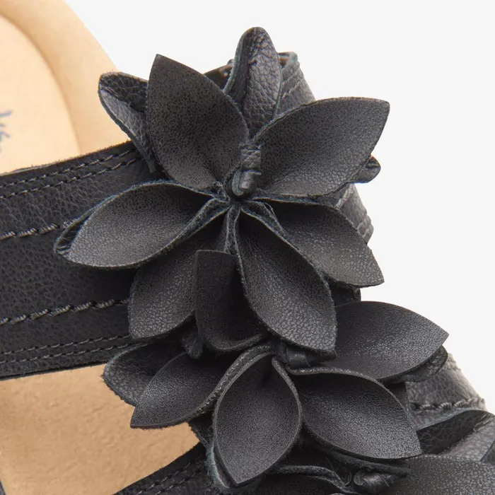 Merliah Raelyn Black Leather Women Clarks Sandals and Flip Flops