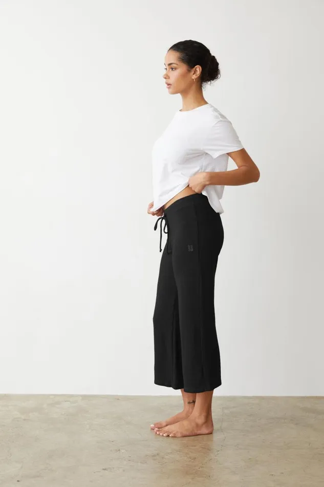MONROW Sweats Supersoft Crop Lounge Pant 8211 Women MONROW Sweats Supersoft Crop Lounge Pant 8211 Women