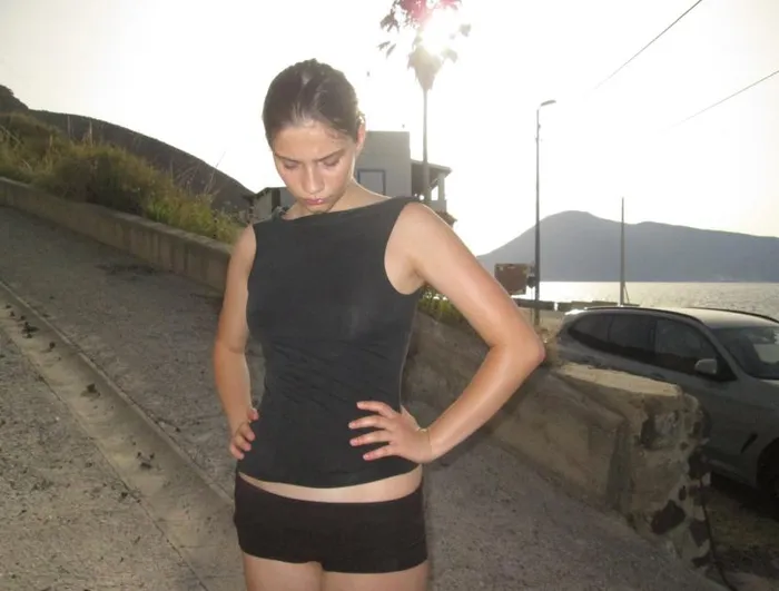 No 2126 Taro Black Women Paloma Wool Tops