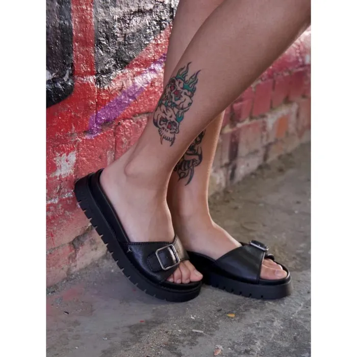Sandals Women Windsor Smith MOMENT BLACK LEATHER SANDALS Sandals Women Windsor Smith MOMENT BLACK LEATHER SANDALS