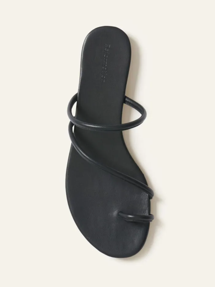 Shoes The Reformation Ludo Toe Ring Strappy Flat Sandal Black