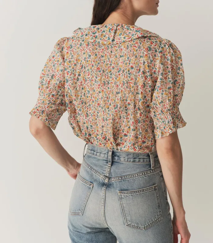 Shop HENRI TOP Wild Clover Floral DEN Tops