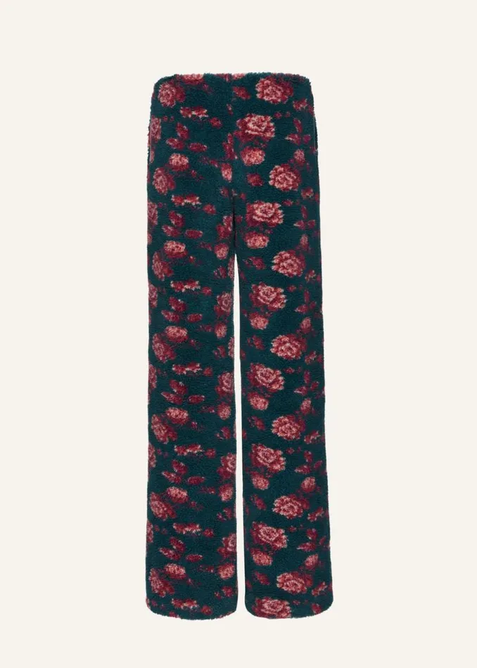 Shop Magda Butrym Pants Oversized Fleece Pants In Dark Green Floral Print Shop Magda Butrym Pants Oversized Fleece Pants In Dark Green Floral Print