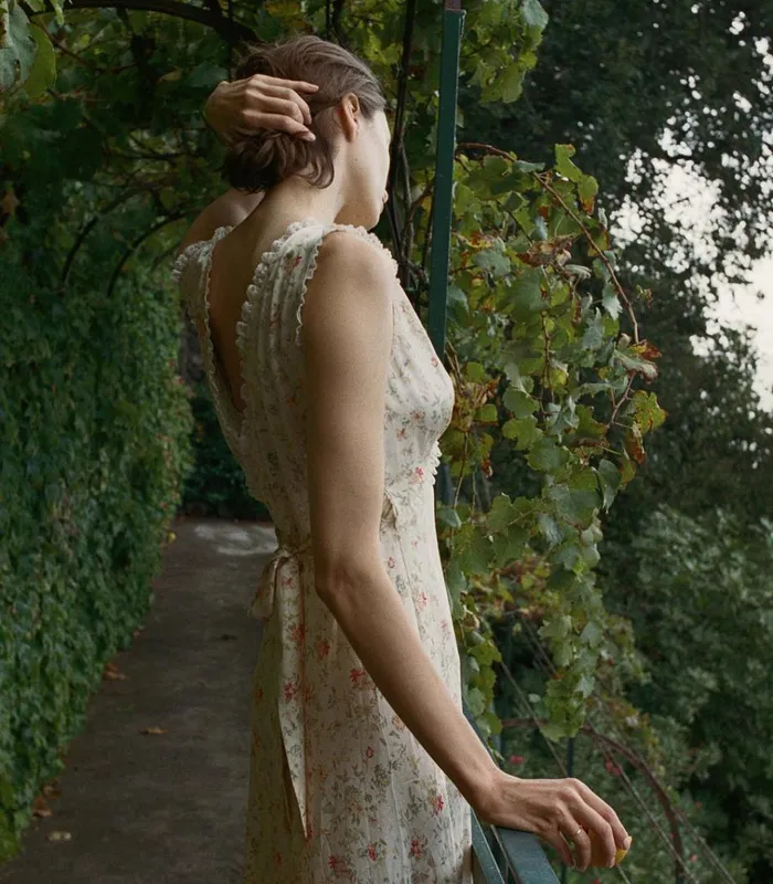Shop TAHLIA DRESS Flowering Meadow DEN Dresses
