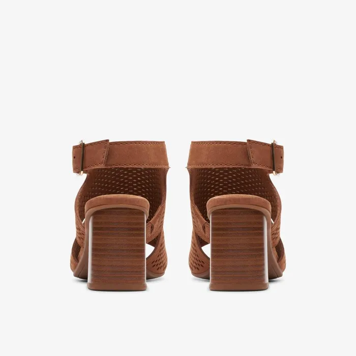 Siara 65 Flow Tan Nubuck Women Clarks Sandals and Flip Flops